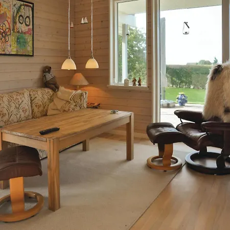 Three-bedroom Holiday In *