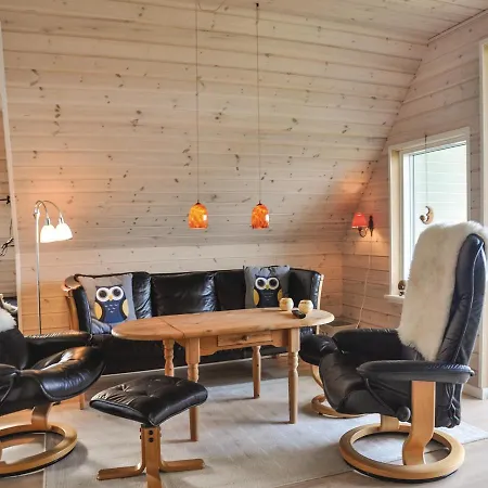 Three-bedroom Holiday In Vakantiehuis